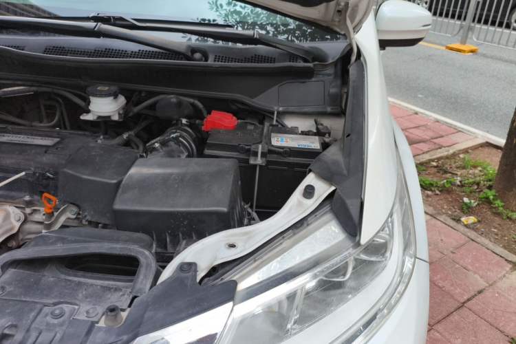Used Honda Odyssey 2015 2.4L Smart Edition Engine Bay Left