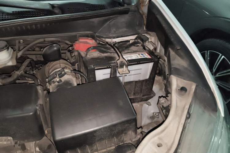 Used Honda Odyssey 2015 2.4L Smart Edition Engine Bay Left