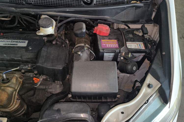 Used Honda Odyssey 2015 Updated Version 2.4L Smart Edition Engine Bay Left