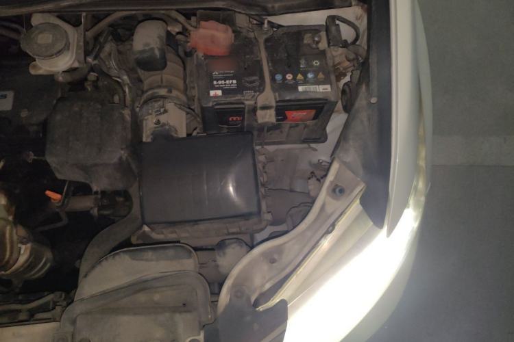 Used Honda Odyssey 2015 2.4L Supreme Edition Engine Bay Left