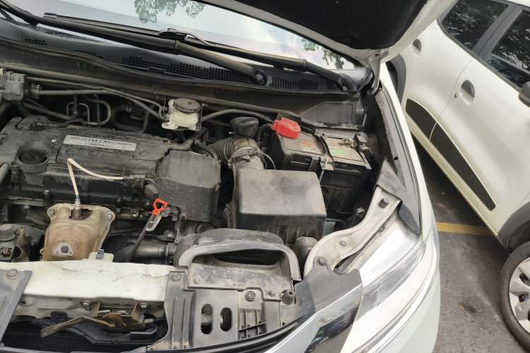 Used Honda Odyssey 2015 Updated Version 2.4L Smart Edition Engine Bay Left