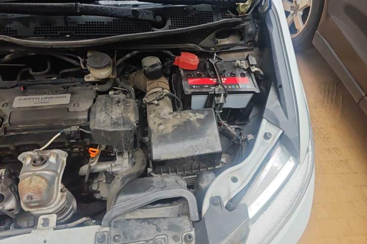 Used Honda Odyssey 2015 Revised Version 2.4L Supreme Edition Engine Bay Left