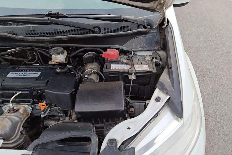 Used Honda Odyssey 2015 2.4L Luxury Edition Engine Bay Left