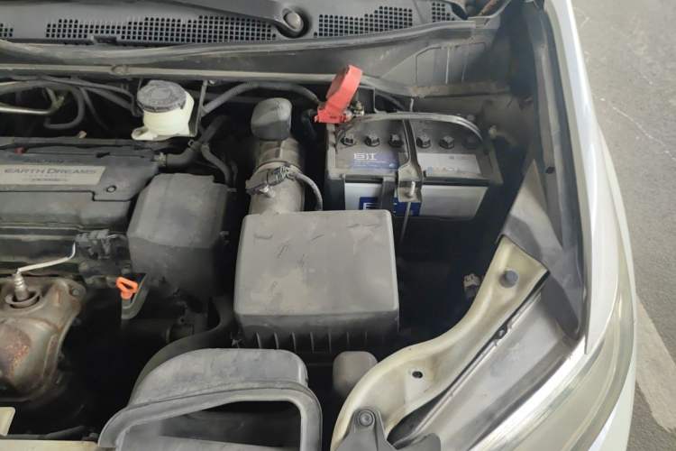 Used Honda Odyssey 2015 2.4L Supreme Edition Engine Bay Left