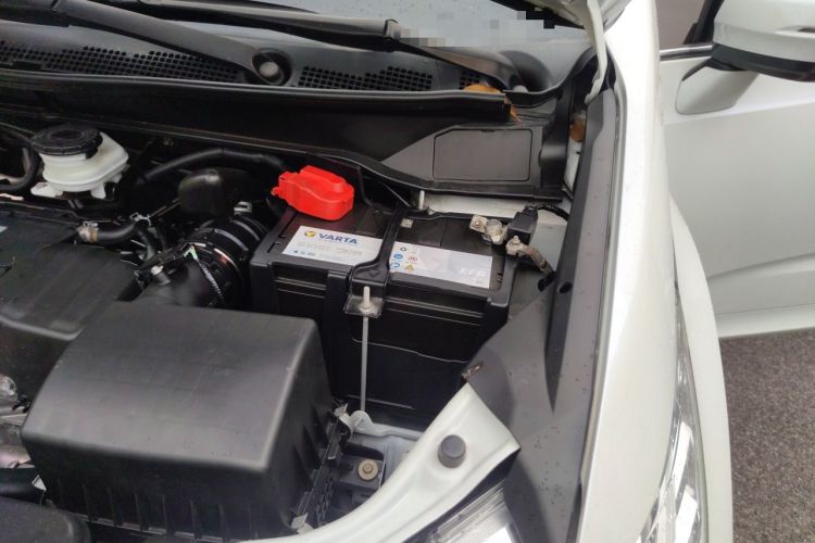 Used Honda Odyssey 2015 2.4L Supreme Edition Engine Bay Left