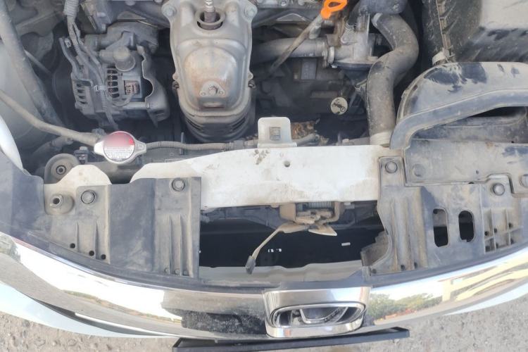 Used Honda Odyssey 2015 Updated Version 2.4L Smart Edition Engine Bay