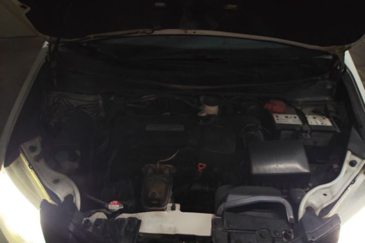Used Honda Odyssey 2015 2.4L Supreme Edition Engine Bay