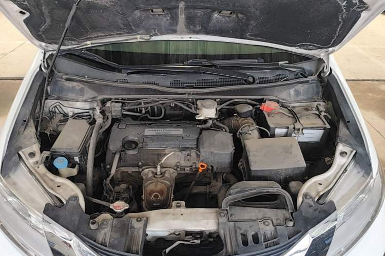 Used Honda Odyssey 2015 Revised Version 2.4L Supreme Edition Engine Bay