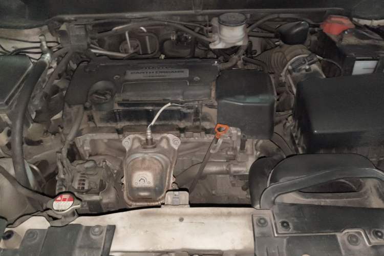 Used Honda Odyssey 2015 2.4L Smart Edition Engine Bay