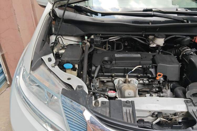 Used Honda Odyssey 2015 2.4L Luxury Edition Engine Bay Right