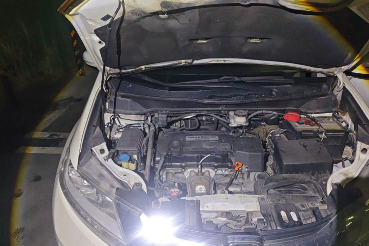 Used Honda Odyssey 2015 Updated Version 2.4L Smart Edition Engine Bay Right