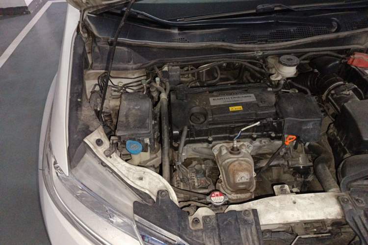 Used Honda Odyssey 2015 Updated Version 2.4L Smart Edition Engine Bay Right