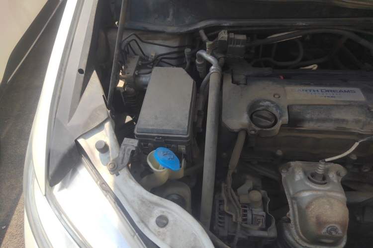 Used Honda Odyssey 2015 2.4L Smart Edition Engine Bay Right