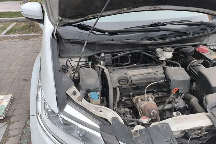 Used Honda Odyssey 2015 2.4L Smart Edition Engine Bay Right