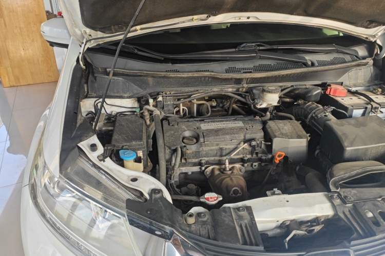 Used Honda Odyssey 2015 2.4L Luxury Edition Engine Bay Right