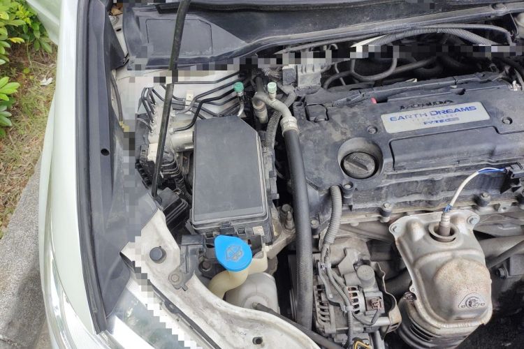 Used Honda Odyssey 2015 2.4L Smart Edition Engine Bay Right