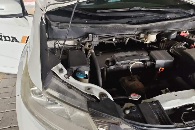 Used Honda Odyssey 2015 Updated Version 2.4L Smart Edition Engine Bay Right