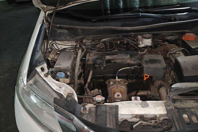Used Honda Odyssey 2015 Revised 2.4L Luxury Edition Engine Bay Right
