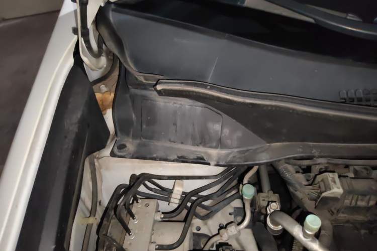 Used Honda Odyssey 2015 2.4L Supreme Edition Engine Bay Right