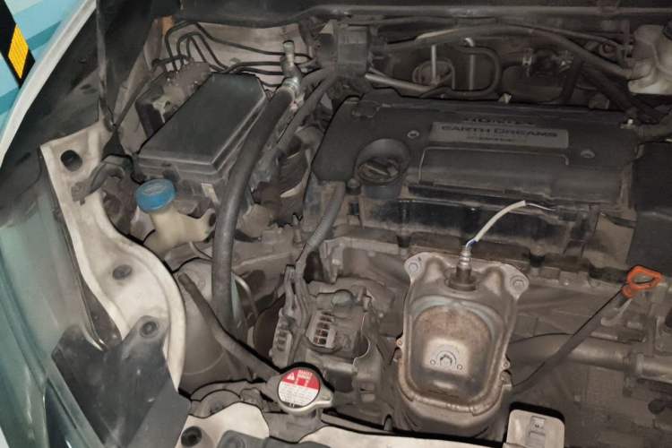Used Honda Odyssey 2015 2.4L Smart Edition Engine Bay Right