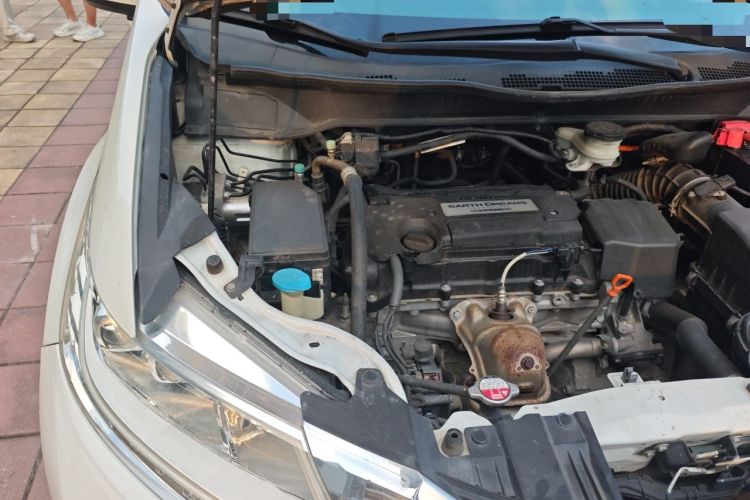 Used Honda Odyssey 2015 Updated Version 2.4L Smart Edition Engine Bay Right