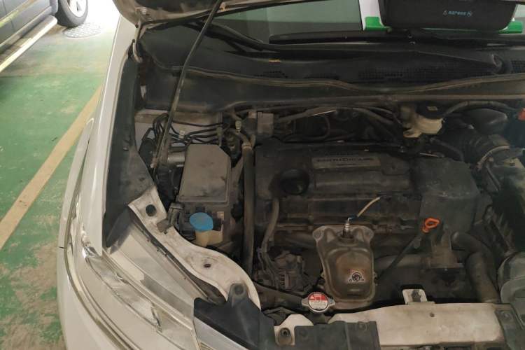 Used Honda Odyssey 2015 Updated Version 2.4L Smart Edition Engine Bay Right