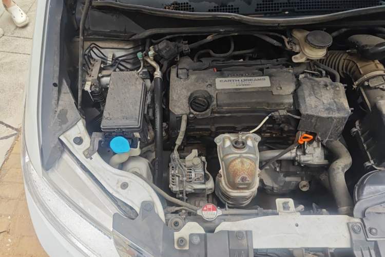 Used Honda Odyssey 2015 Revised Version 2.4L Supreme Edition Engine Bay Right