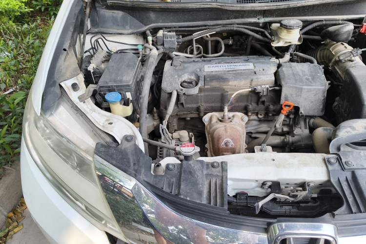 Used Honda Odyssey 2015 Revised 2.4L Luxury Edition Engine Bay Right