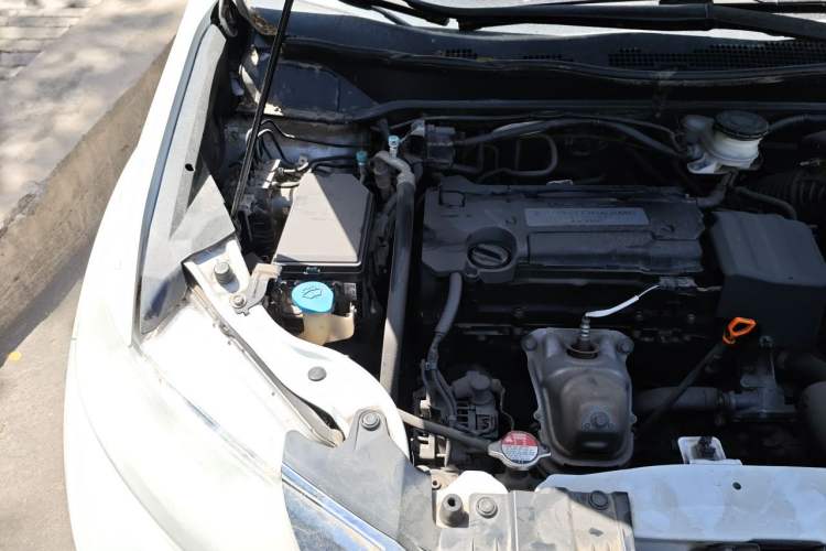 Used Honda Odyssey 2015 2.4L Comfort Edition Engine Bay Right