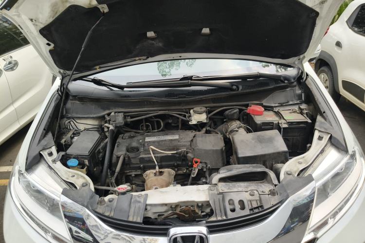 Used Honda Odyssey 2015 Updated Version 2.4L Smart Edition Engine Bay