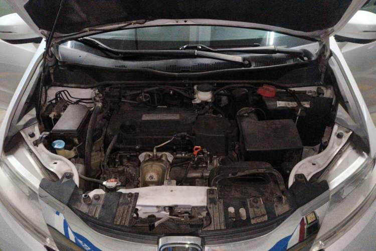 Used Honda Odyssey 2015 Revised 2.4L Luxury Edition Engine Bay