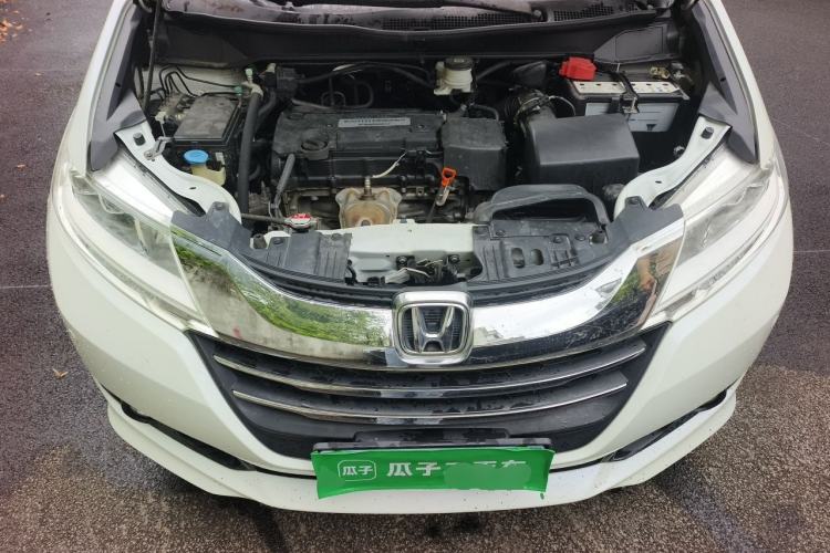 Used Honda Odyssey 2015 Updated Version 2.4L Smart Edition Engine Bay