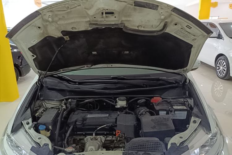 Used Honda Odyssey 2015 2.4L Smart Edition Engine Bay