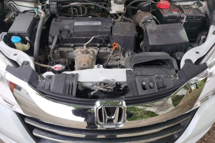 Used Honda Odyssey 2015 2.4L Comfort Edition Engine Bay