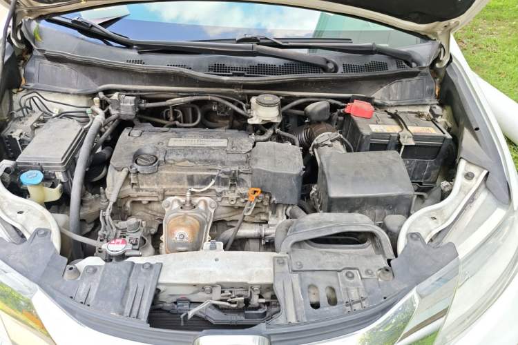 Used Honda Odyssey 2015 Updated Version 2.4L Smart Edition Engine Bay