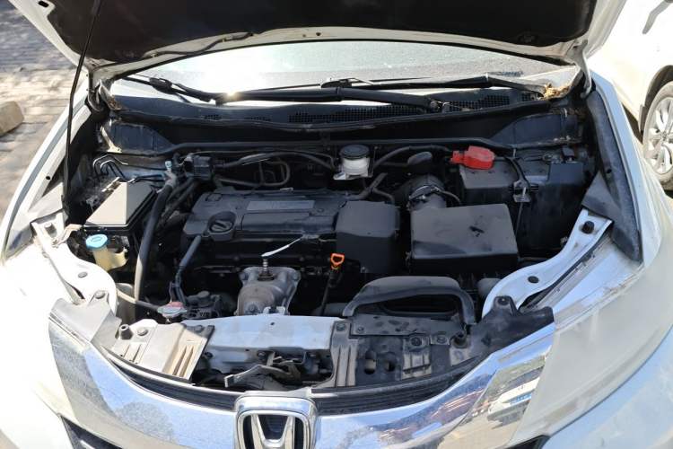 Used Honda Odyssey 2015 2.4L Comfort Edition Engine Bay