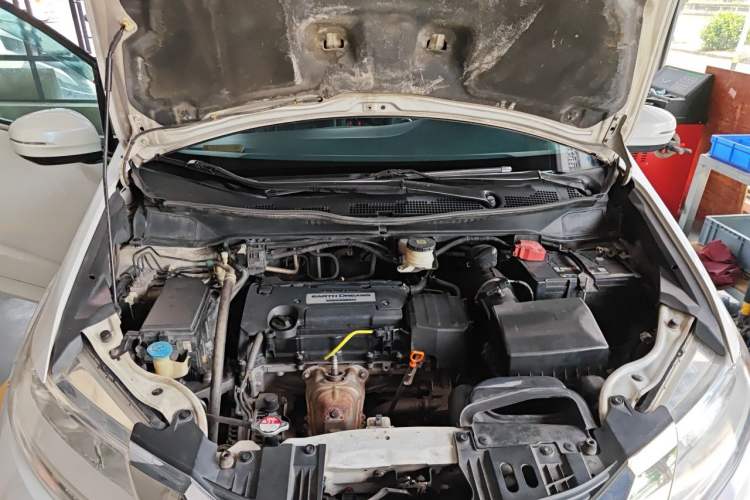 Used Honda Odyssey 2015 Revised Version 2.4L Supreme Edition Engine Bay