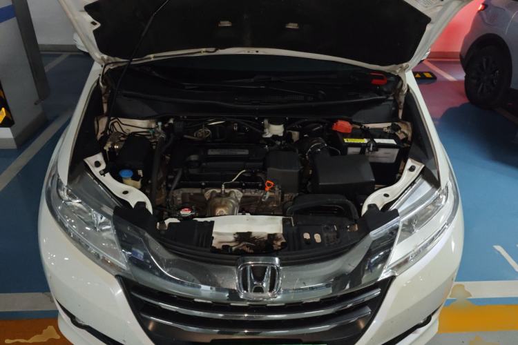 Used Honda Odyssey 2015 Revised 2.4L Luxury Edition Engine Bay