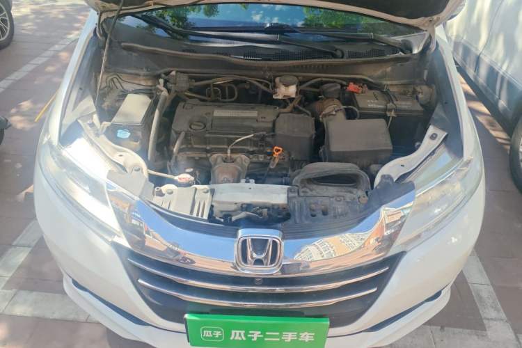 Used Honda Odyssey 2015 Revised Version 2.4L Supreme Edition Engine Bay