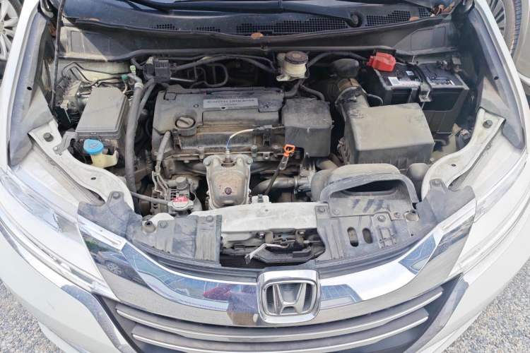 Used Honda Odyssey 2015 Updated Version 2.4L Smart Edition Engine Bay