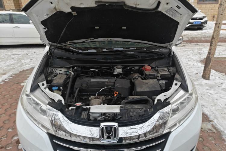 Used Honda Odyssey 2015 2.4L Smart Edition Engine Bay