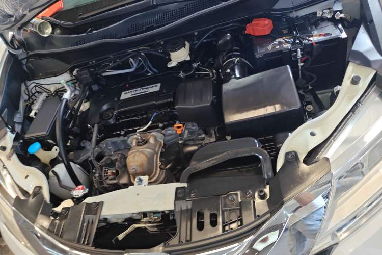 Used Honda Odyssey 2015 Revised Version 2.4L Supreme Edition Engine Bay