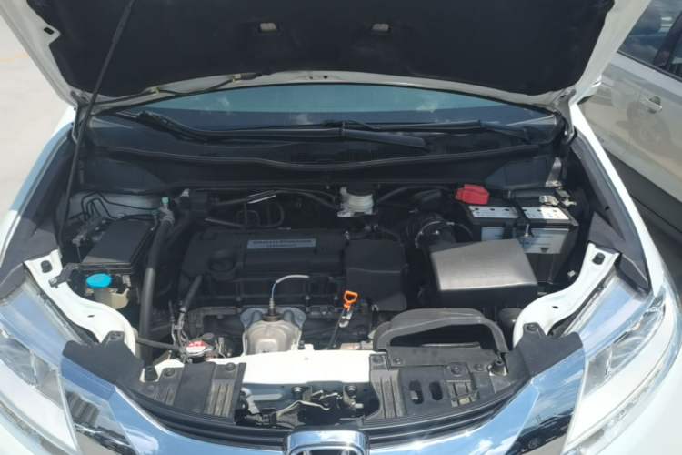 Used Honda Odyssey 2015 Revised Version 2.4L Supreme Edition Engine Bay