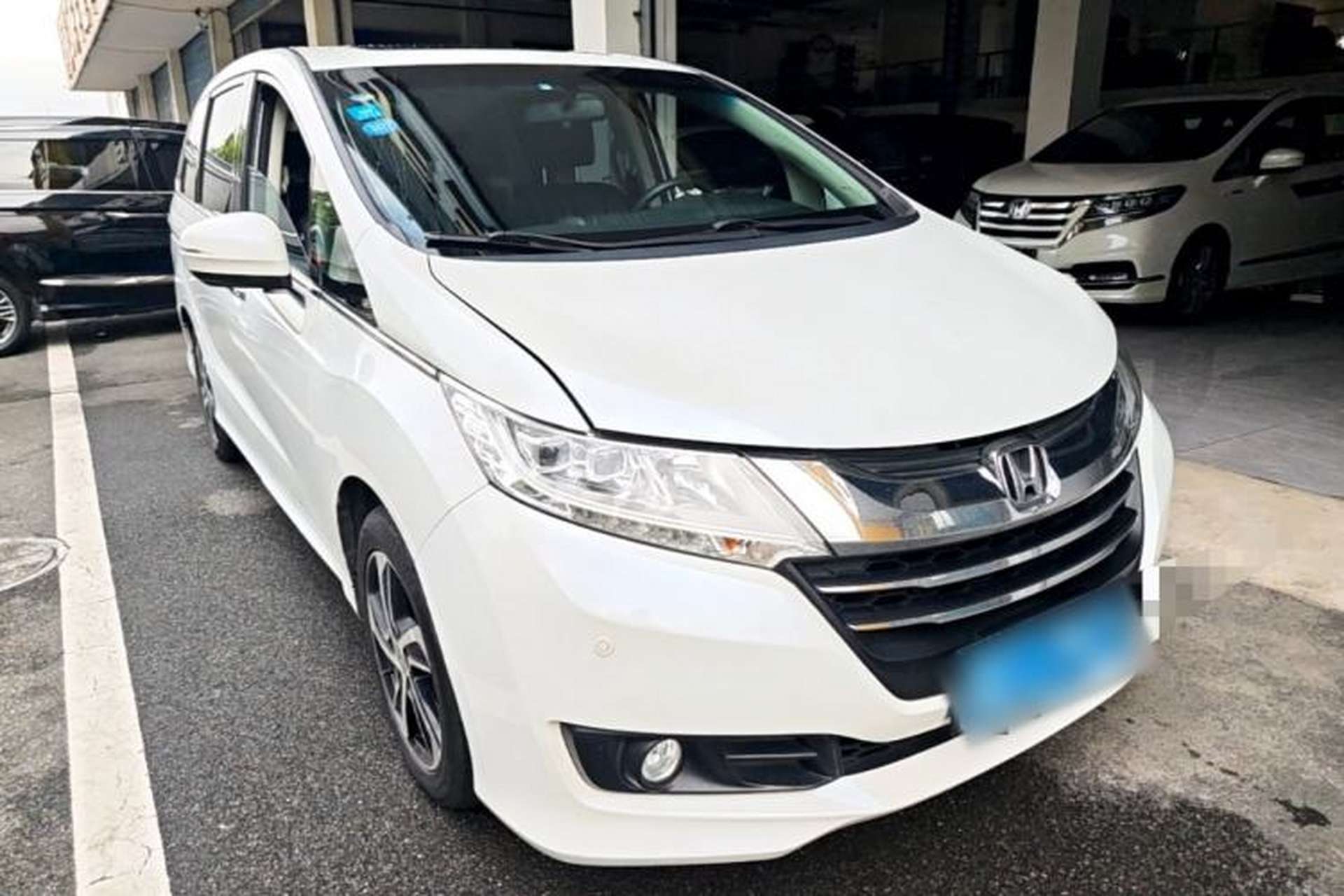 Used Honda Odyssey 2015 Updated Version 2.4L Smart Edition Exterior 1