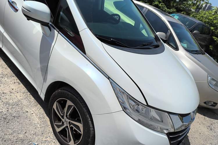 Used Honda Odyssey 2015 Updated Version 2.4L Smart Edition Exterior 1
