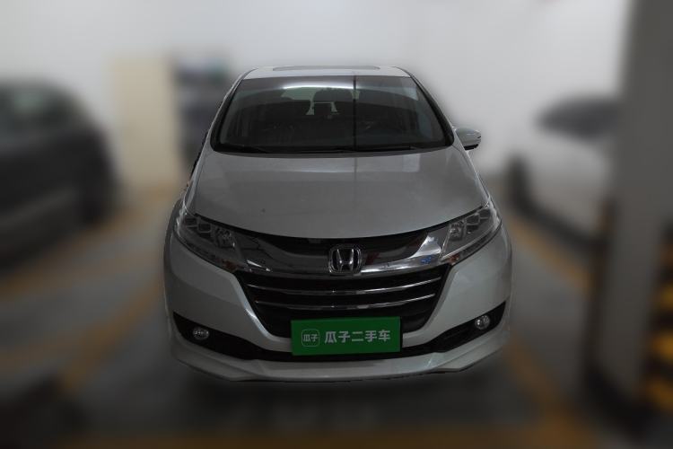 Used Honda Odyssey 2015 Updated Version 2.4L Smart Edition Exterior 1