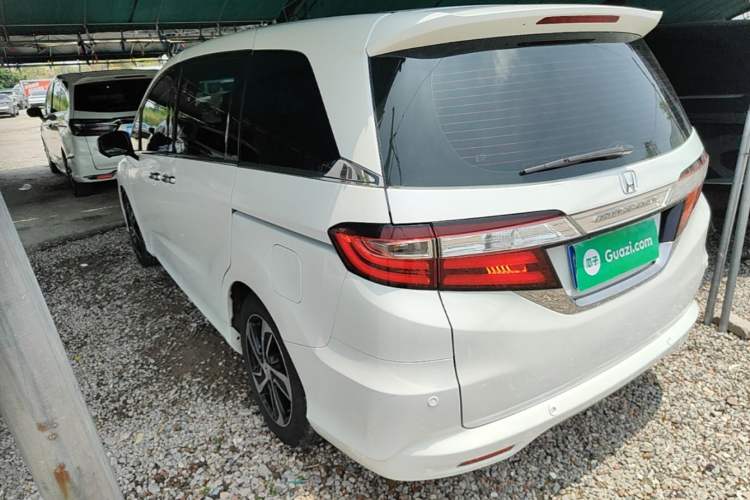 Used Honda Odyssey 2015 Revised 2.4L Luxury Edition Exterior 2