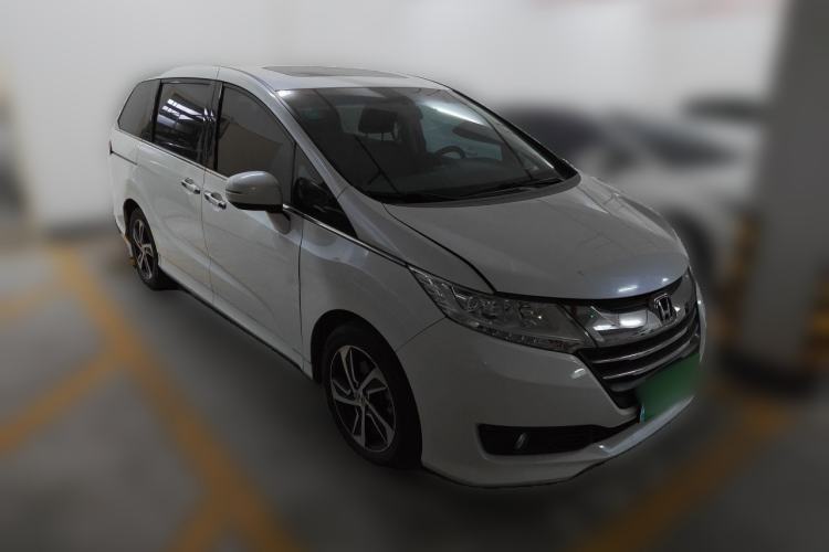 Used Honda Odyssey 2015 Updated Version 2.4L Smart Edition Exterior 2