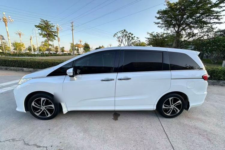 Used Honda Odyssey 2015 2.4L Luxury Edition Exterior 2