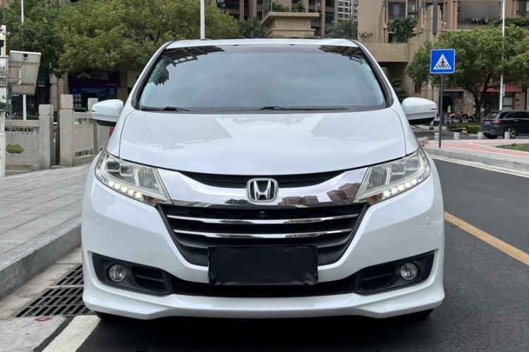 Used Honda Odyssey 2015 2.4L Supreme Edition Exterior 2